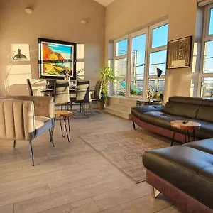 https://the-beautiful-bankmore-penthouse.belfasthotelsireland.com