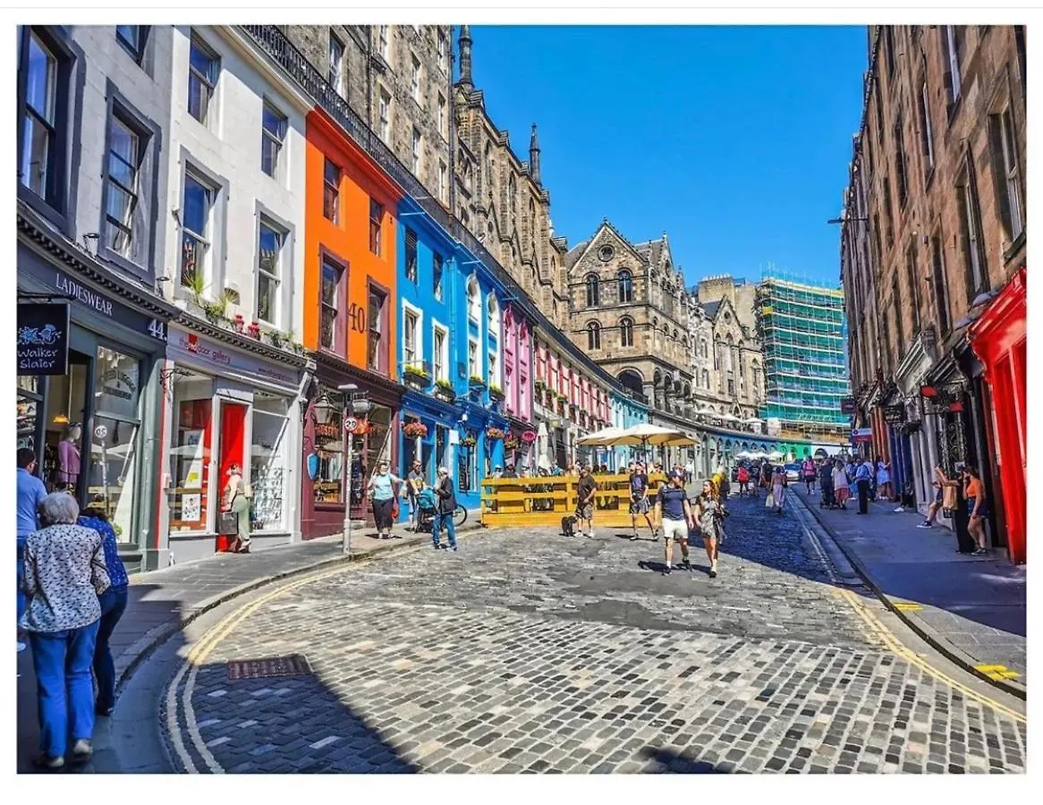 2Bedroom Apartment By The Castle Edinburgh 0*,