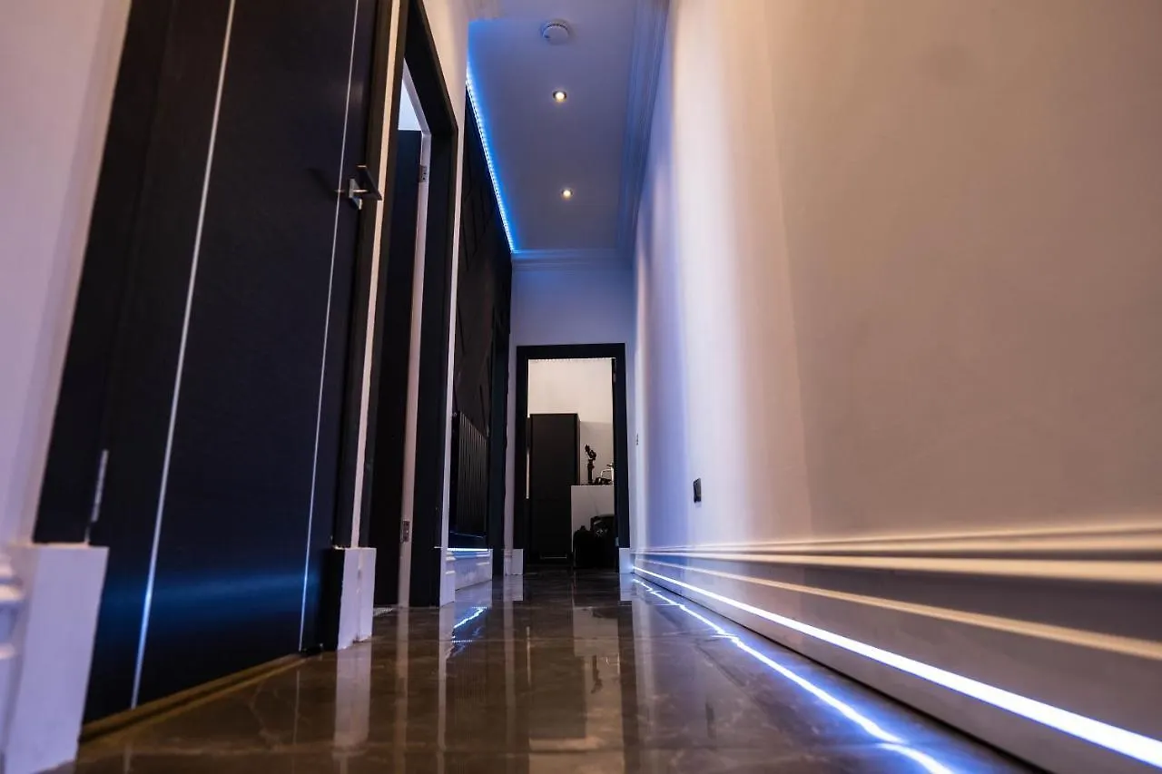 2Bedroom Apartment By The Castle Edinburgh
